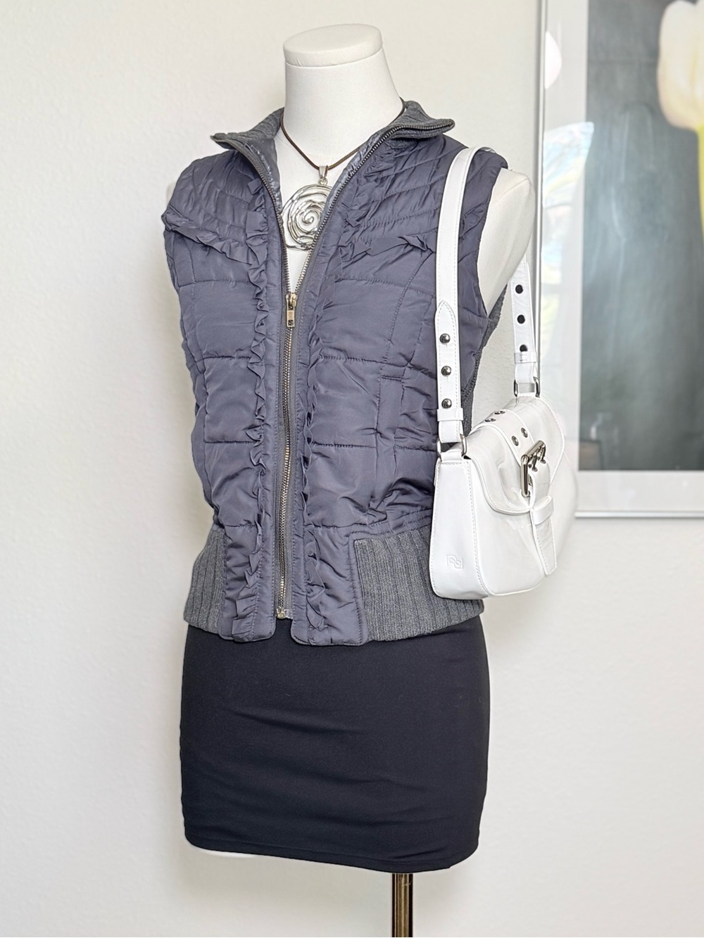 Y2K Forever 21 Zip Up Fitted Mock Neck Vest Streetwear Blokette Grunge